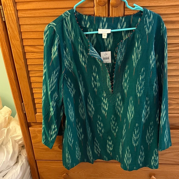 J. Jill Tops - NWT 🌸 J. Jill Teal and white Patterned Blouse Size Medium